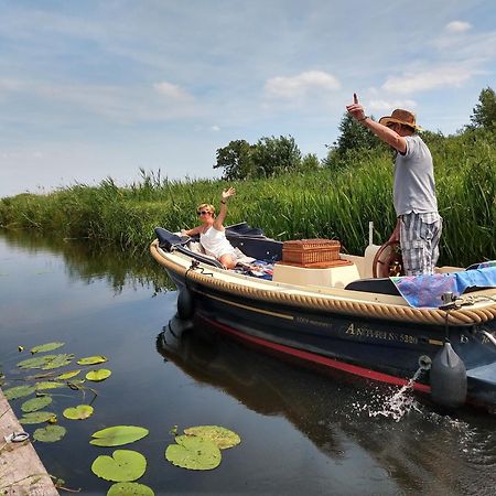 Het Waterhoentje Sint Jansklooster Esterno foto